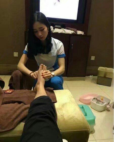 洗脚搞笑图片,笑料横生，搞笑图片带你领略生活趣味